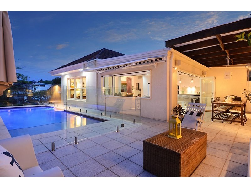 42 Sparkes Avenue, Hamilton QLD 4007