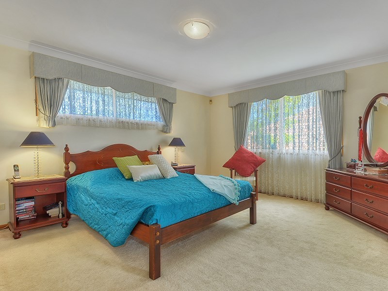 6 Sommerville Place, Chermside West QLD 4032