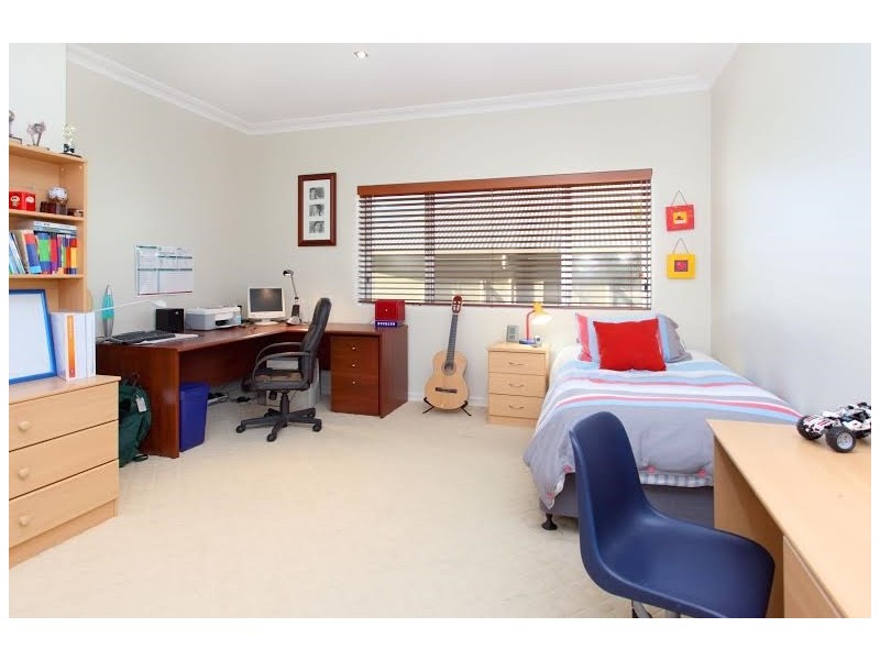 42 Ascot Street, Ascot QLD 4007