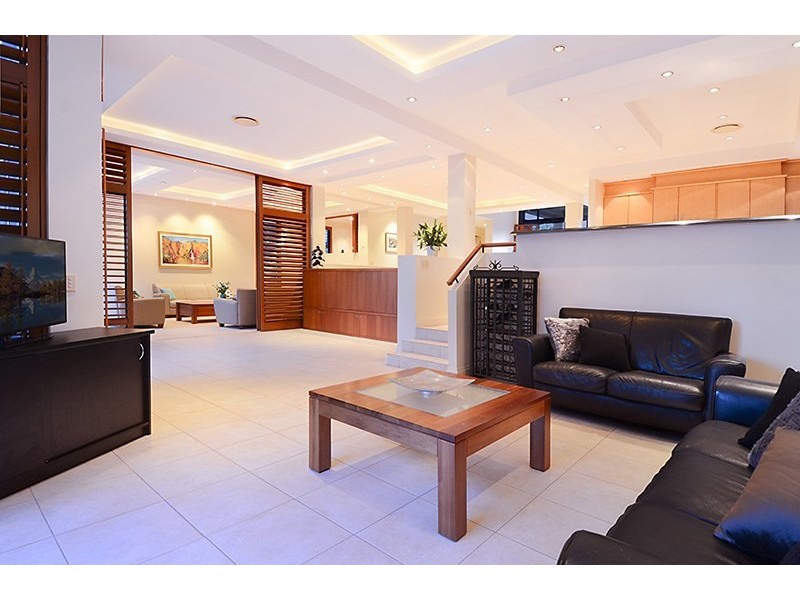 8 Palm Avenue, Ascot QLD 4007