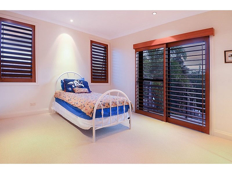 8 Palm Avenue, Ascot QLD 4007