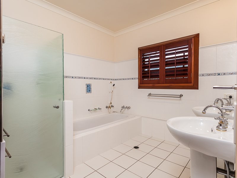 939 Beams Road, Bridgeman Downs QLD 4035