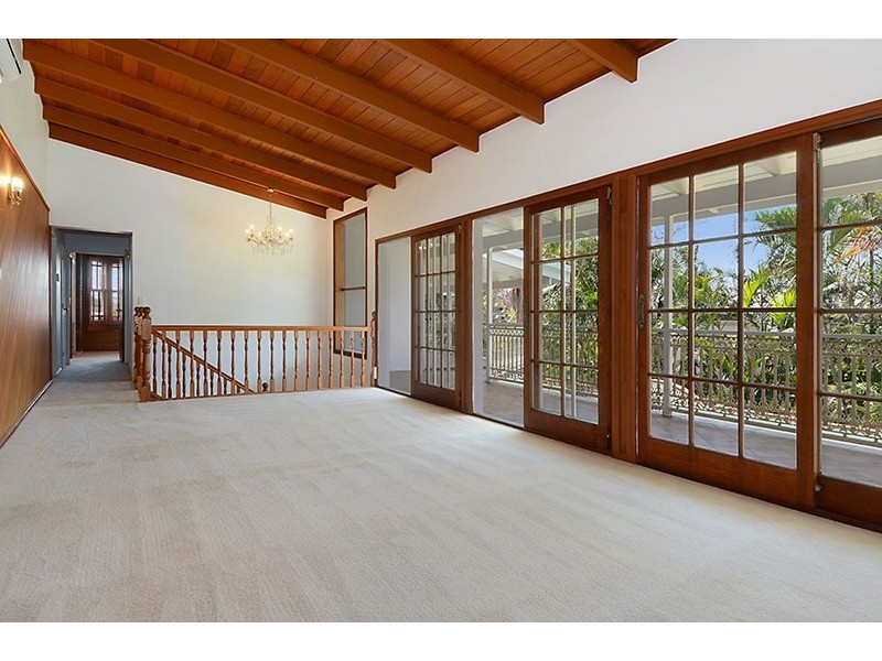 113 Crescent Road, Hamilton QLD 4007