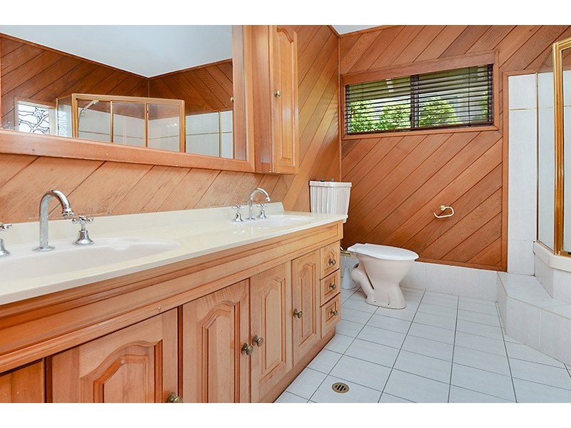 113 Crescent Road, Hamilton QLD 4007