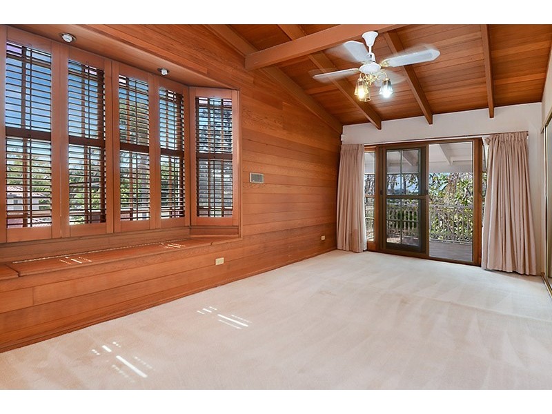 113 Crescent Road, Hamilton QLD 4007