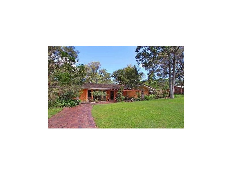 63 Neville Road, Bridgeman Downs QLD 4035