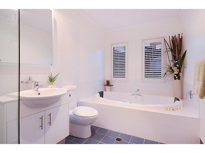 104 Reeve Street, Clayfield QLD 4011