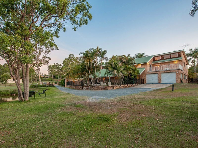 872 Beams Road, Bridgeman Downs QLD 4035
