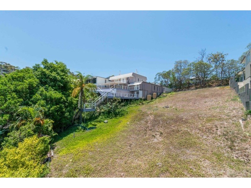 20 Mikado Street, Hamilton QLD 4007