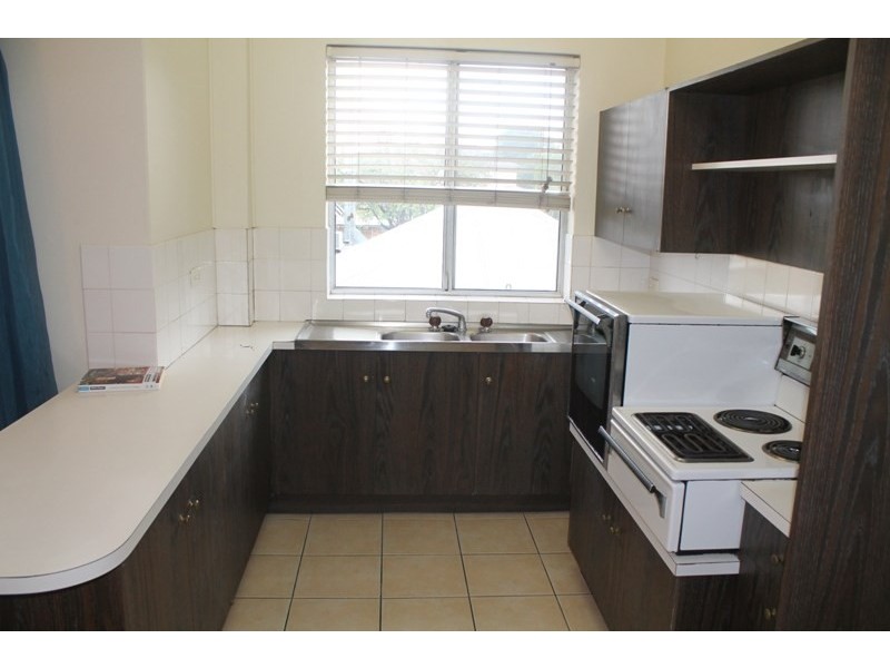 4/128 Racecourse Road, Ascot QLD 4007