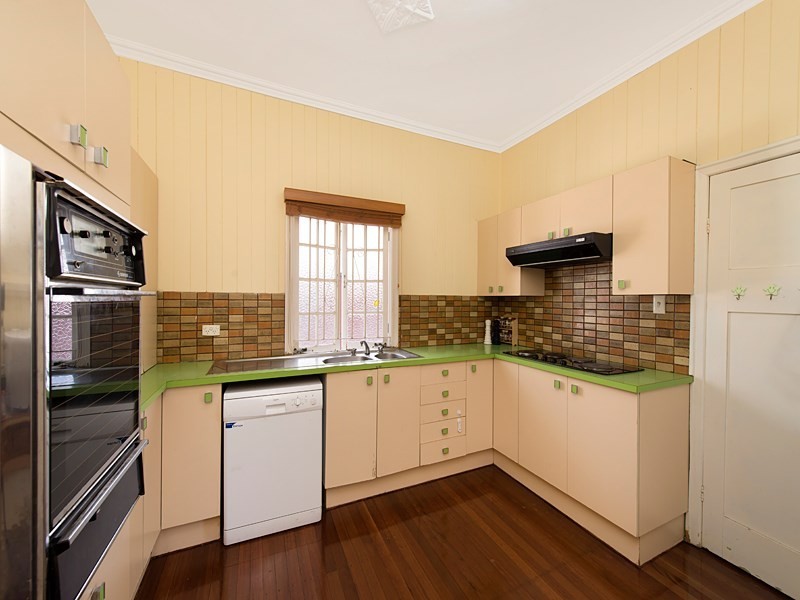 7 Adamson Street, Wooloowin QLD 4030