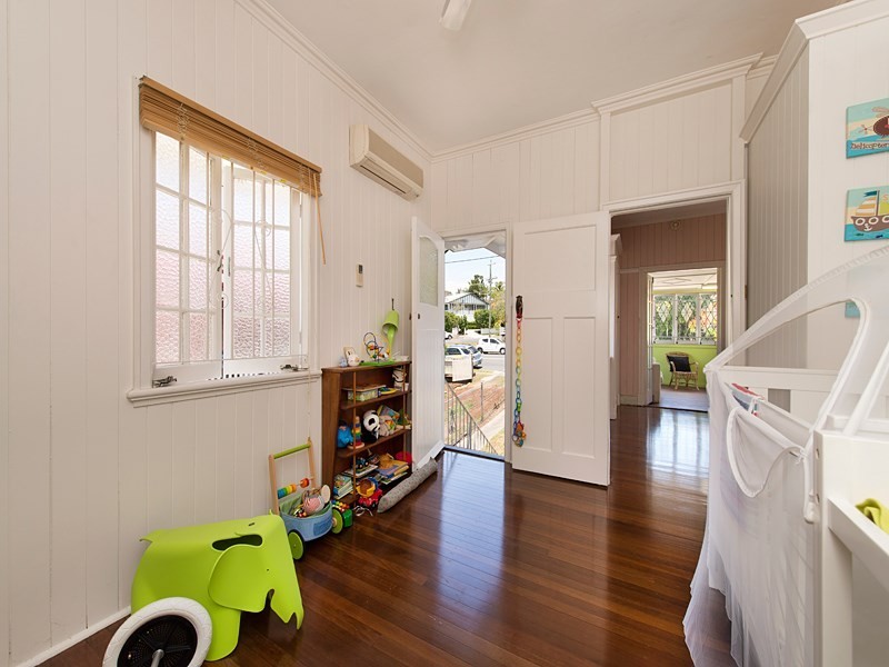 7 Adamson Street, Wooloowin QLD 4030