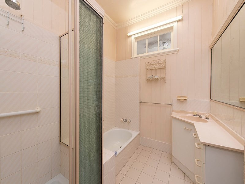 7 Adamson Street, Wooloowin QLD 4030