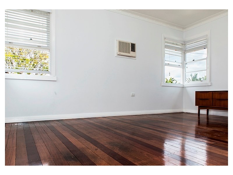 8 Maggs Street, Wavell Heights QLD 4012