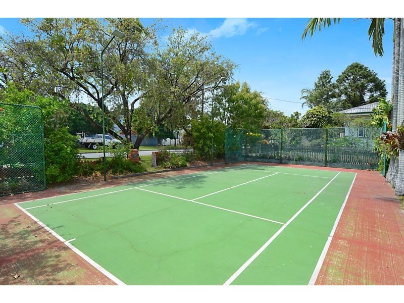 93 Dover Road, Redcliffe QLD 4020