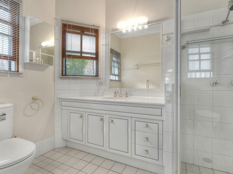 73A Palm Avenue, Ascot QLD 4007