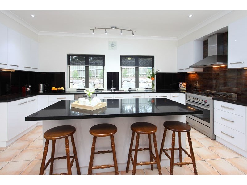 8 Orion Place, Bridgeman Downs QLD 4035