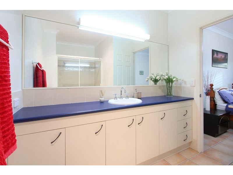 8 Orion Place, Bridgeman Downs QLD 4035