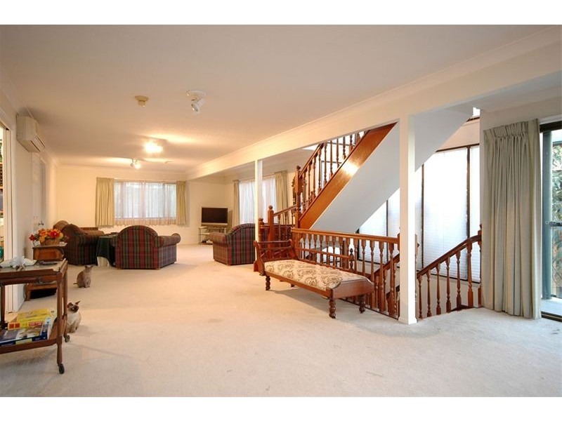 6 Comus Avenue, Ascot QLD 4007