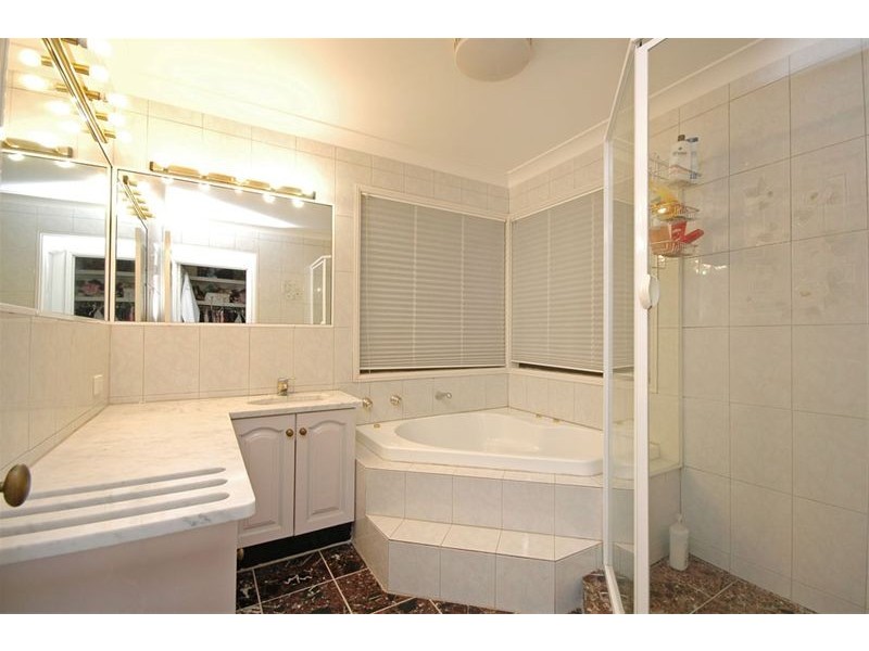 6 Comus Avenue, Ascot QLD 4007