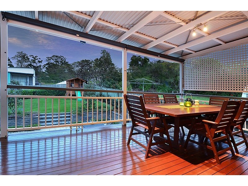 18 Robe Street, Newmarket QLD 4051