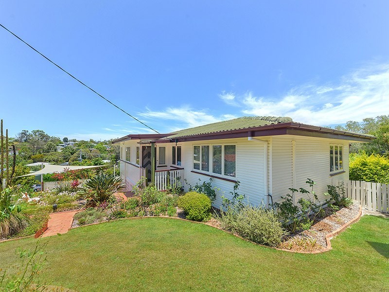 10 Landscape Street, Stafford Heights QLD 4053