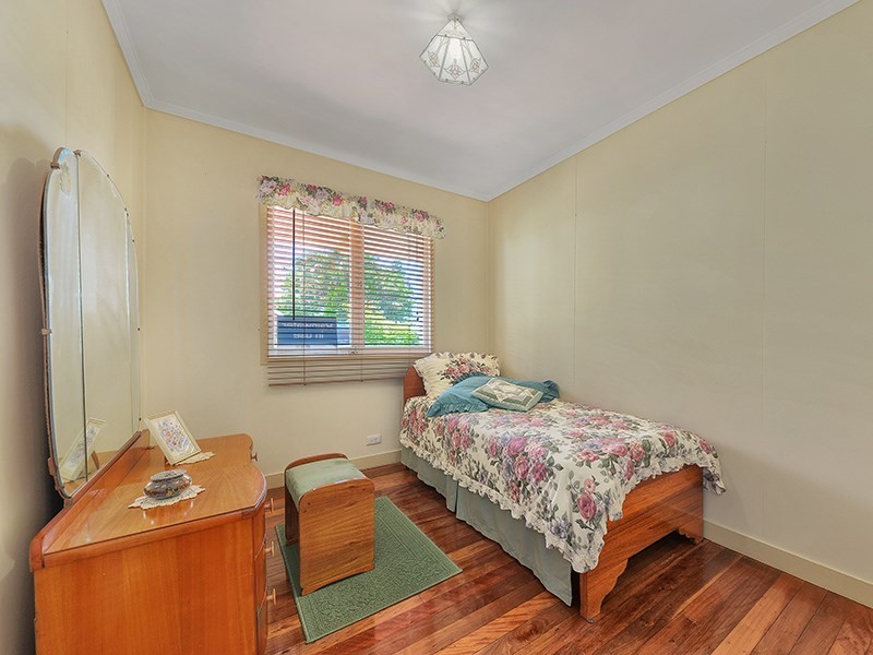 10 Landscape Street, Stafford Heights QLD 4053