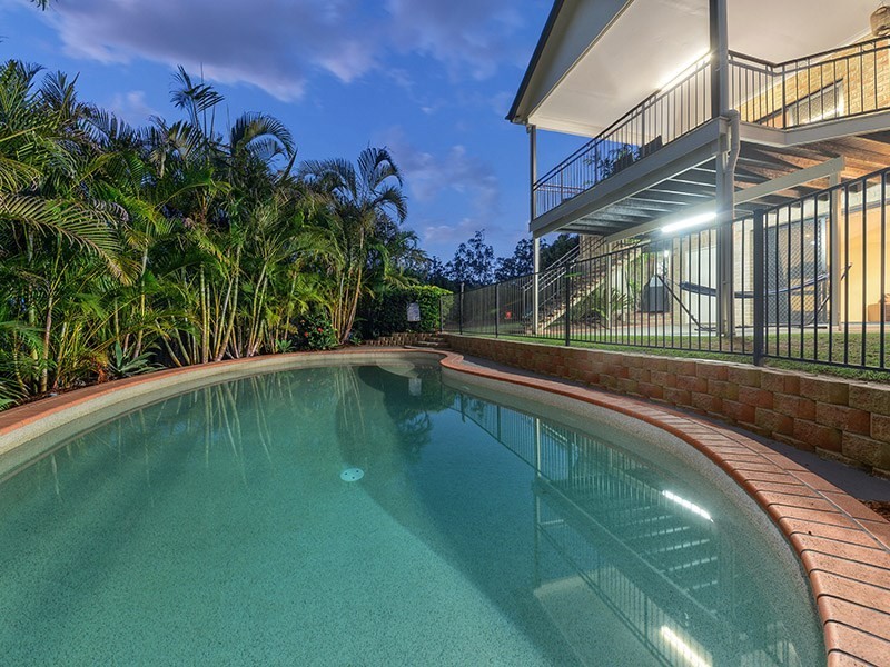 12 Tinaroo Court, Albany Creek QLD 4035