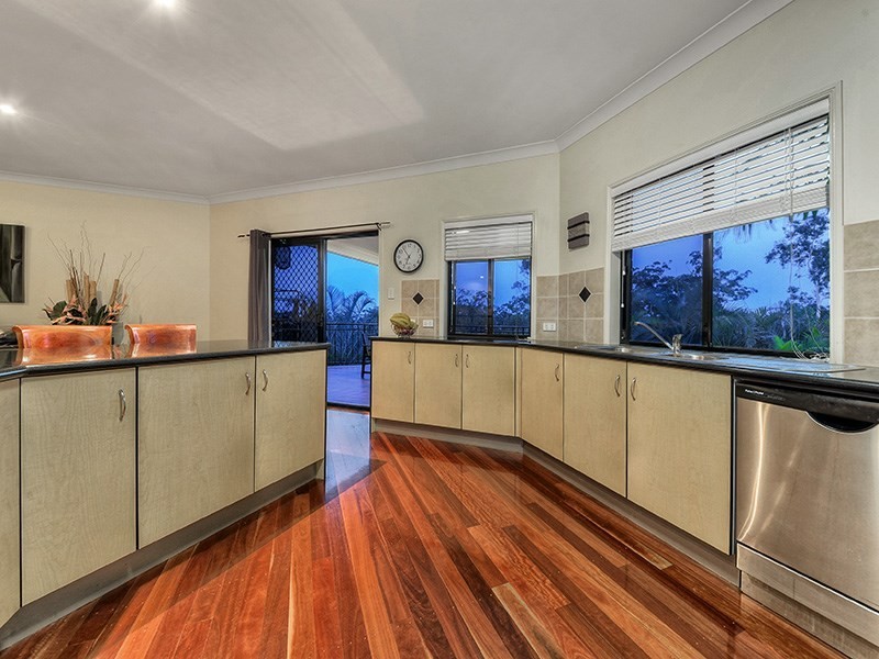 12 Tinaroo Court, Albany Creek QLD 4035