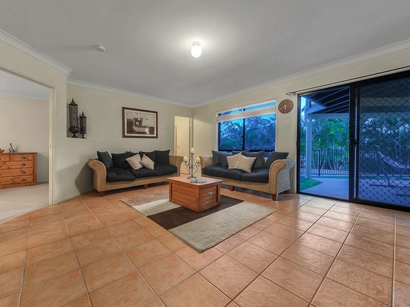12 Tinaroo Court, Albany Creek QLD 4035