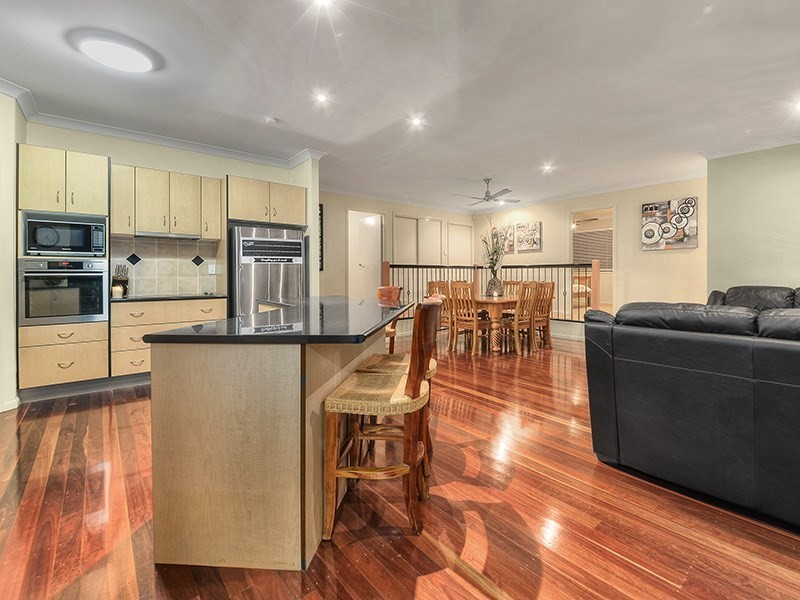 12 Tinaroo Court, Albany Creek QLD 4035