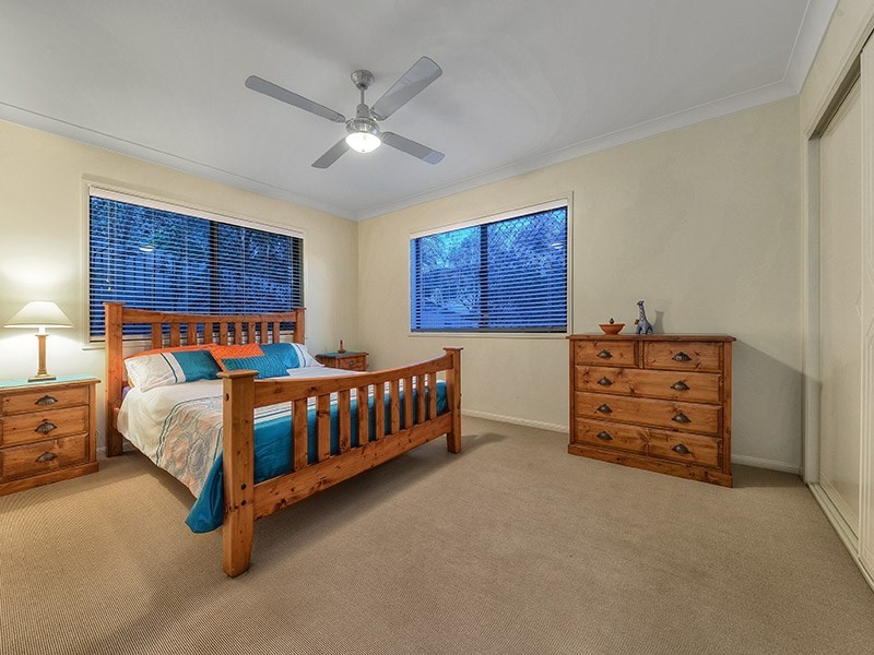 12 Tinaroo Court, Albany Creek QLD 4035