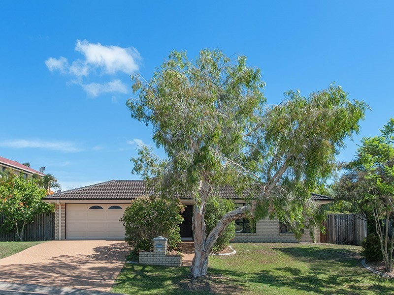 8 Pinehurst Court, Albany Creek QLD 4035