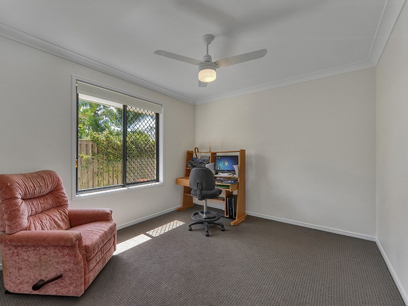 8 Pinehurst Court, Albany Creek QLD 4035