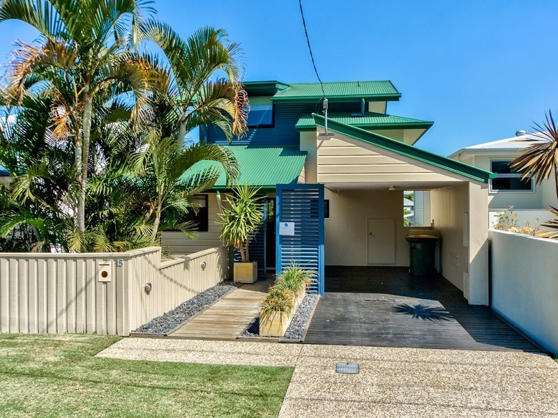15 Pine Street, Hamilton QLD 4007