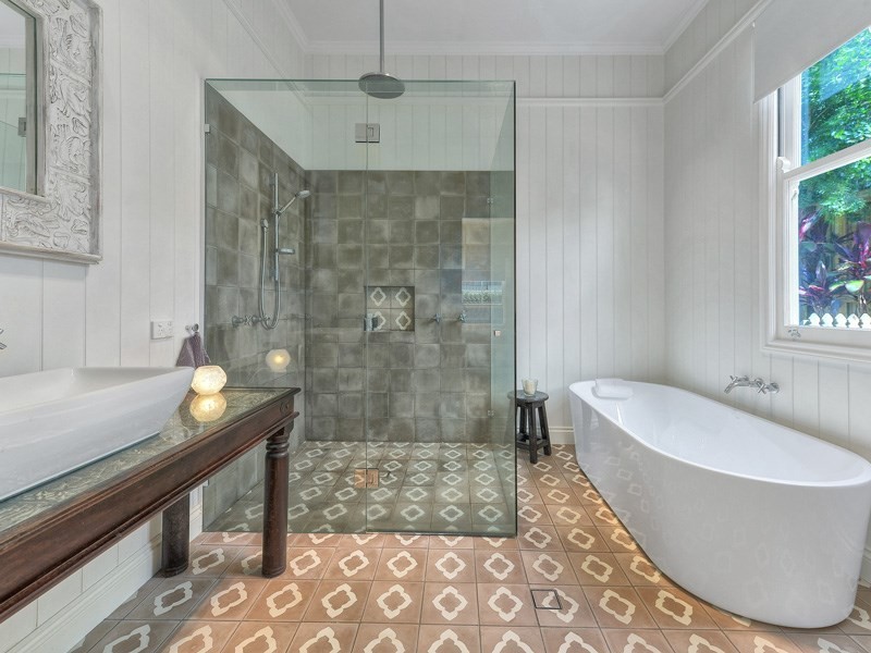 132 Alexandra Road, Clayfield QLD 4011