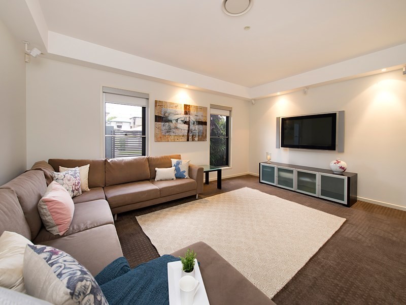 7 Rule Street, Hendra QLD 4011