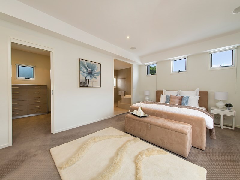 7 Rule Street, Hendra QLD 4011