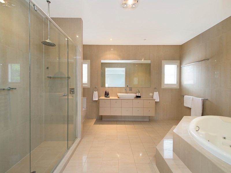 7 Rule Street, Hendra QLD 4011