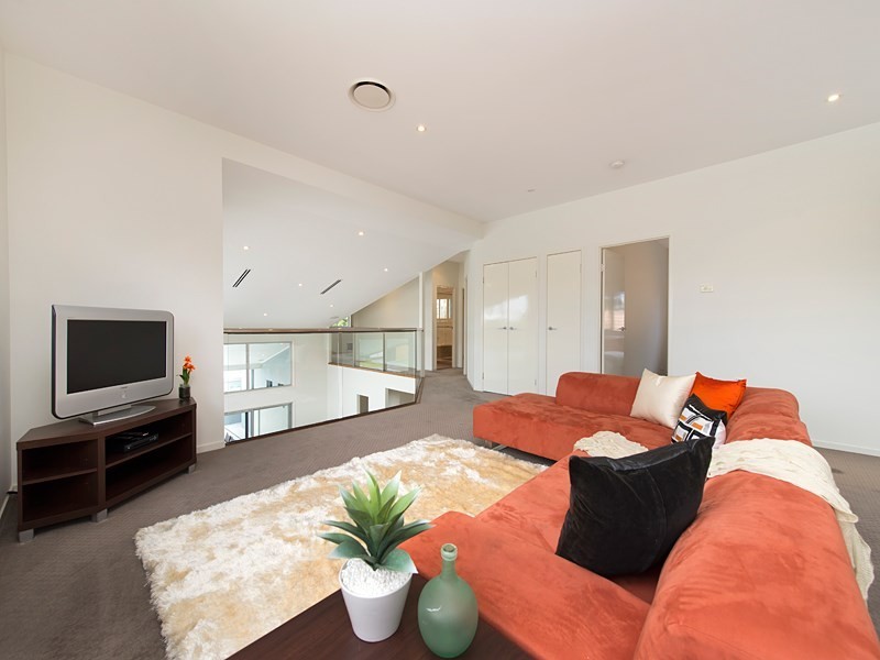 7 Rule Street, Hendra QLD 4011