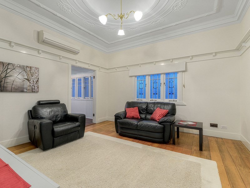 10 Marne Road, Albion QLD 4010