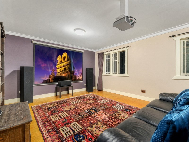 10 Marne Road, Albion QLD 4010