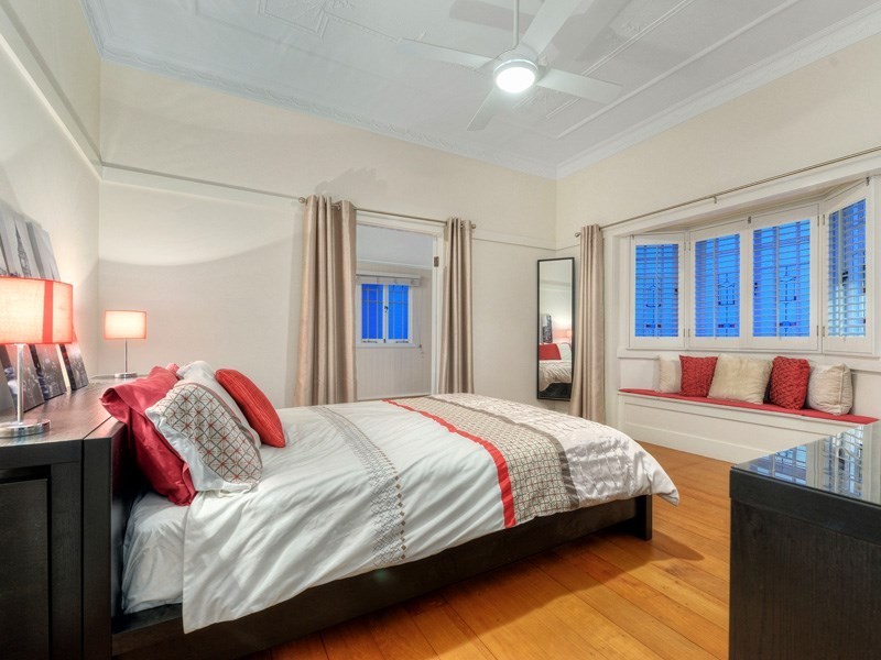 10 Marne Road, Albion QLD 4010