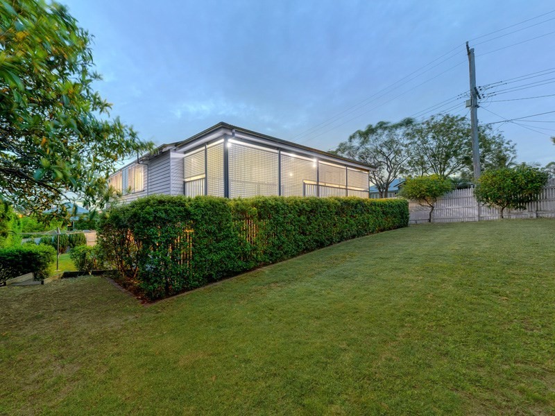 10 Marne Road, Albion QLD 4010