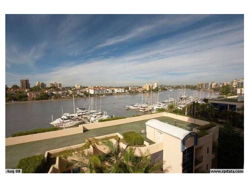 21/8 Goodwin Street, Kangaroo Point QLD 4169