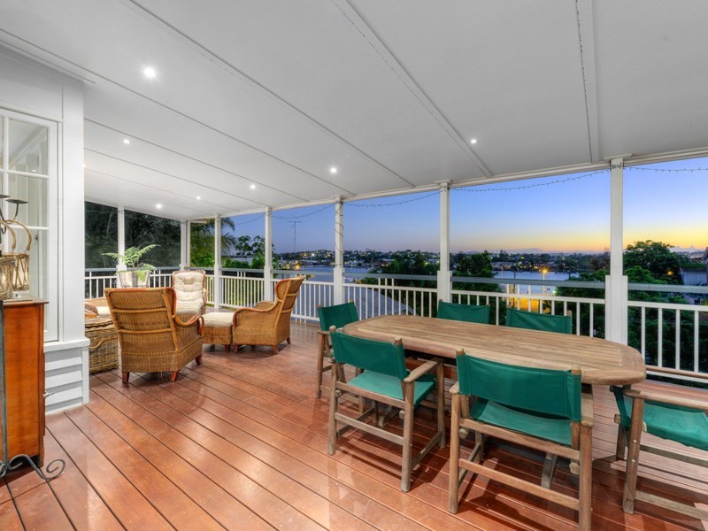 3 Arran Avenue, Hamilton QLD 4007