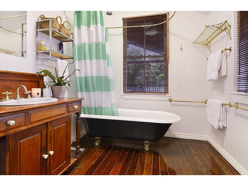 11 Duke Street, Ascot QLD 4007