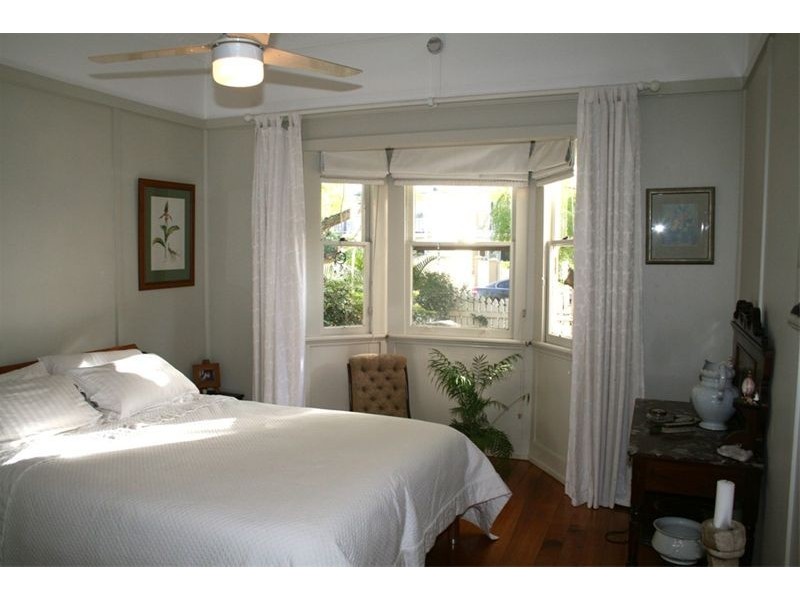 47 Winchester Street, Hamilton QLD 4007