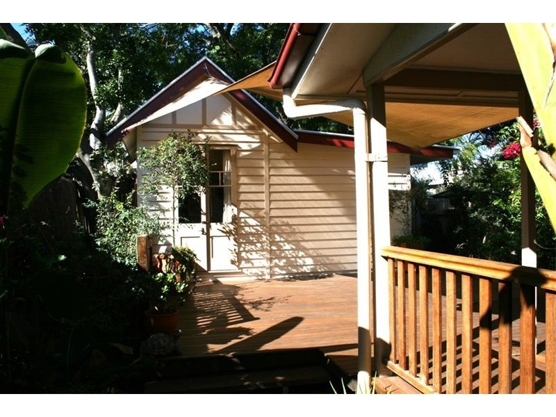 47 Winchester Street, Hamilton QLD 4007