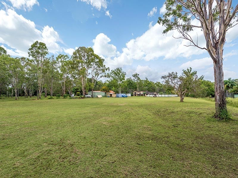 96 Idonia Street, Bridgeman Downs QLD 4035